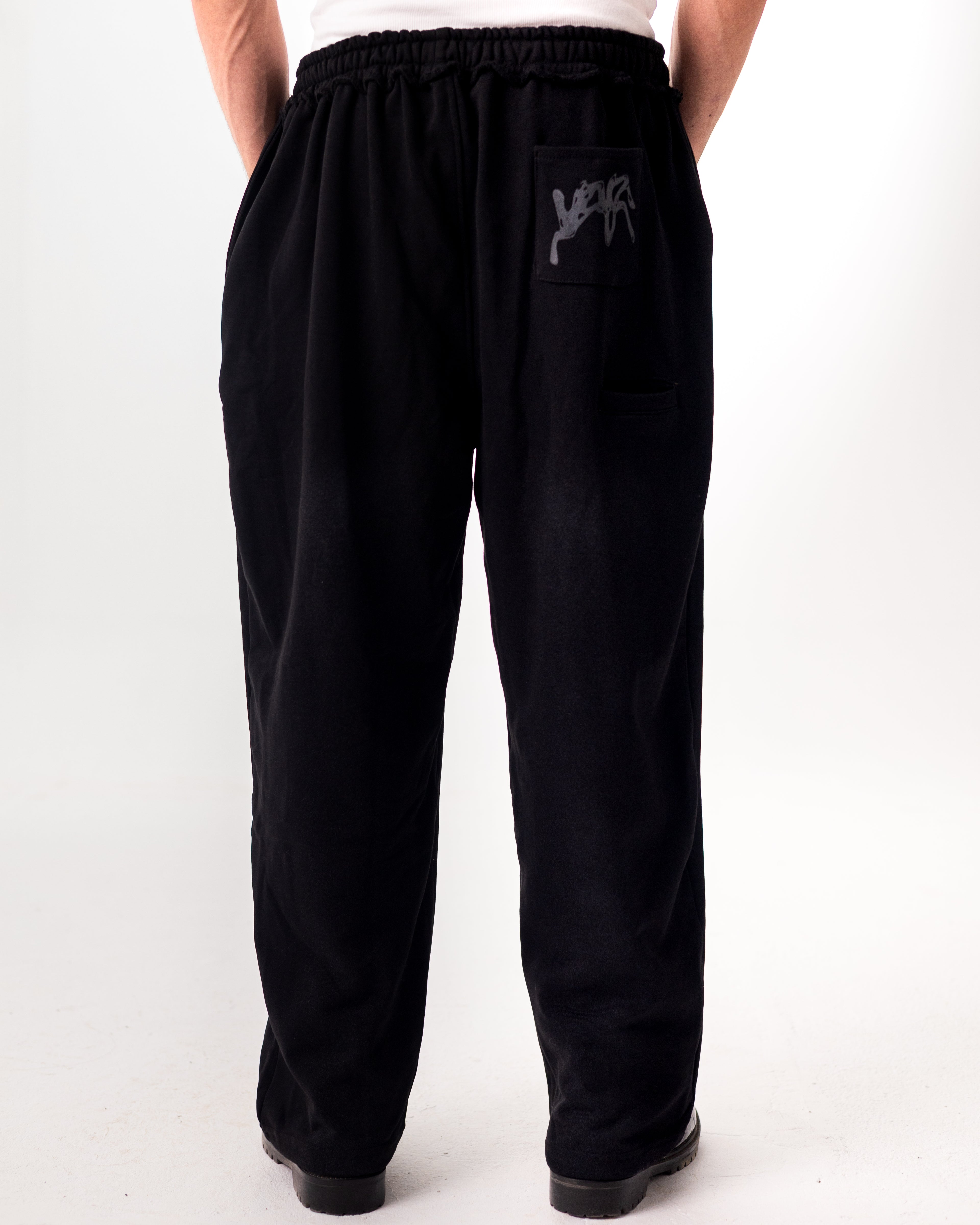 SWEATPANTS "PROPAGANDA" - BLACK VINTAGE WASHED